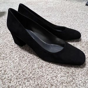 Stuart Weitzman Marymid Pumps
